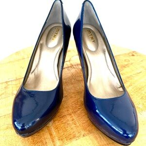 MTNY Women's Blue Pumps with Small Platform, Blue Leather